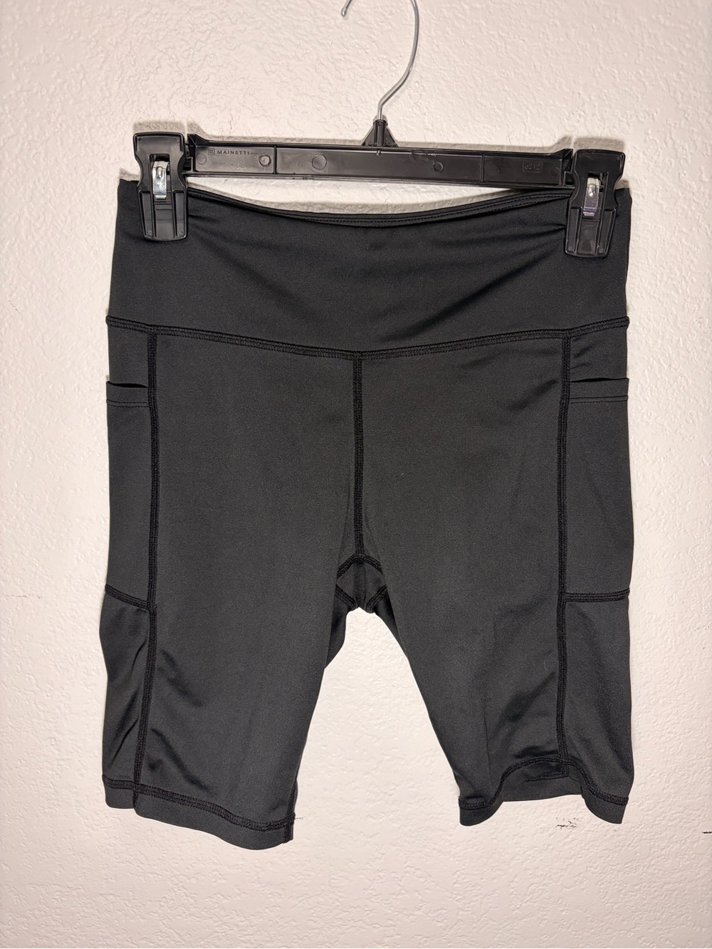 Zyia High-Rise Black Women's Bike Shorts with Side Pockets